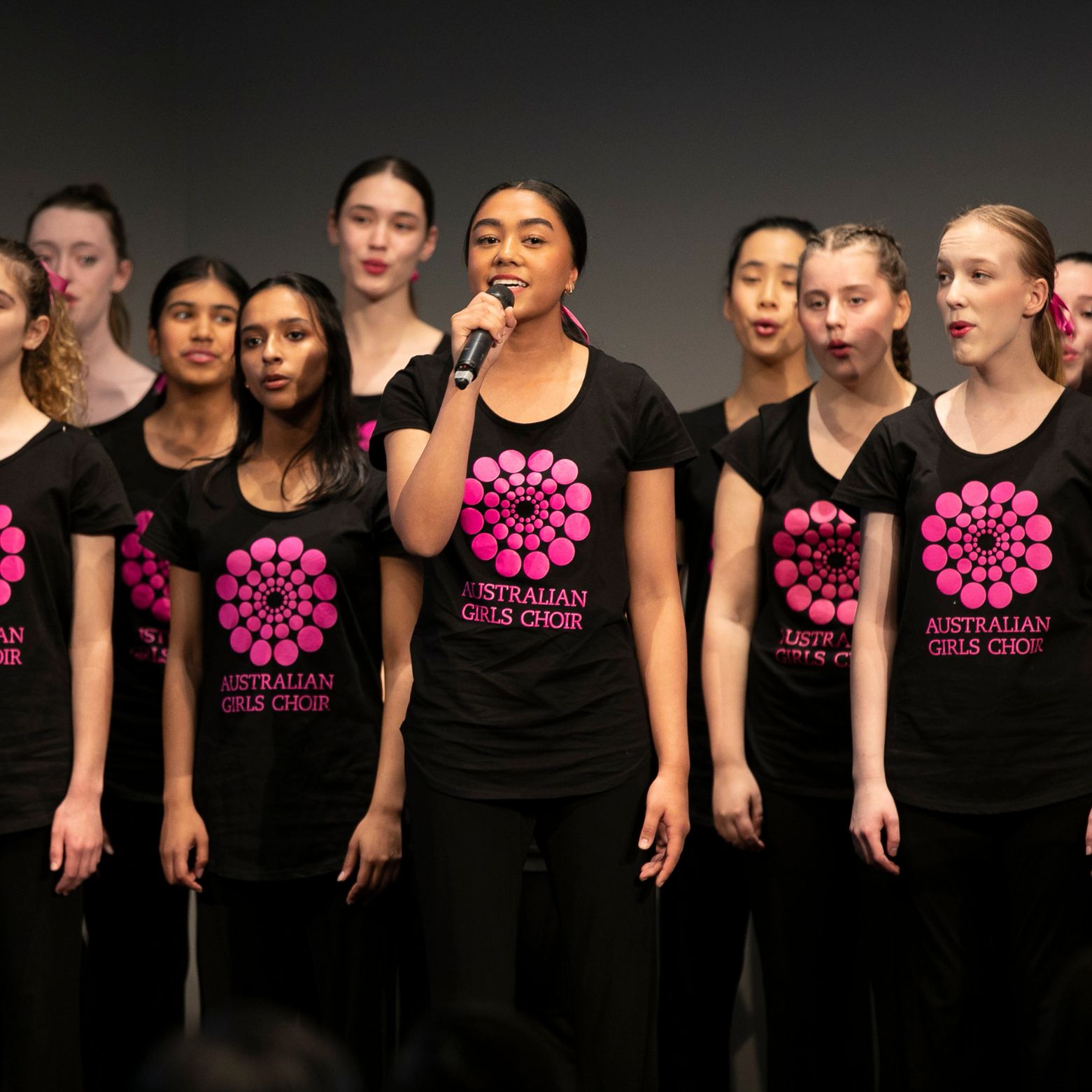 Australian Girls Choir singing Carols